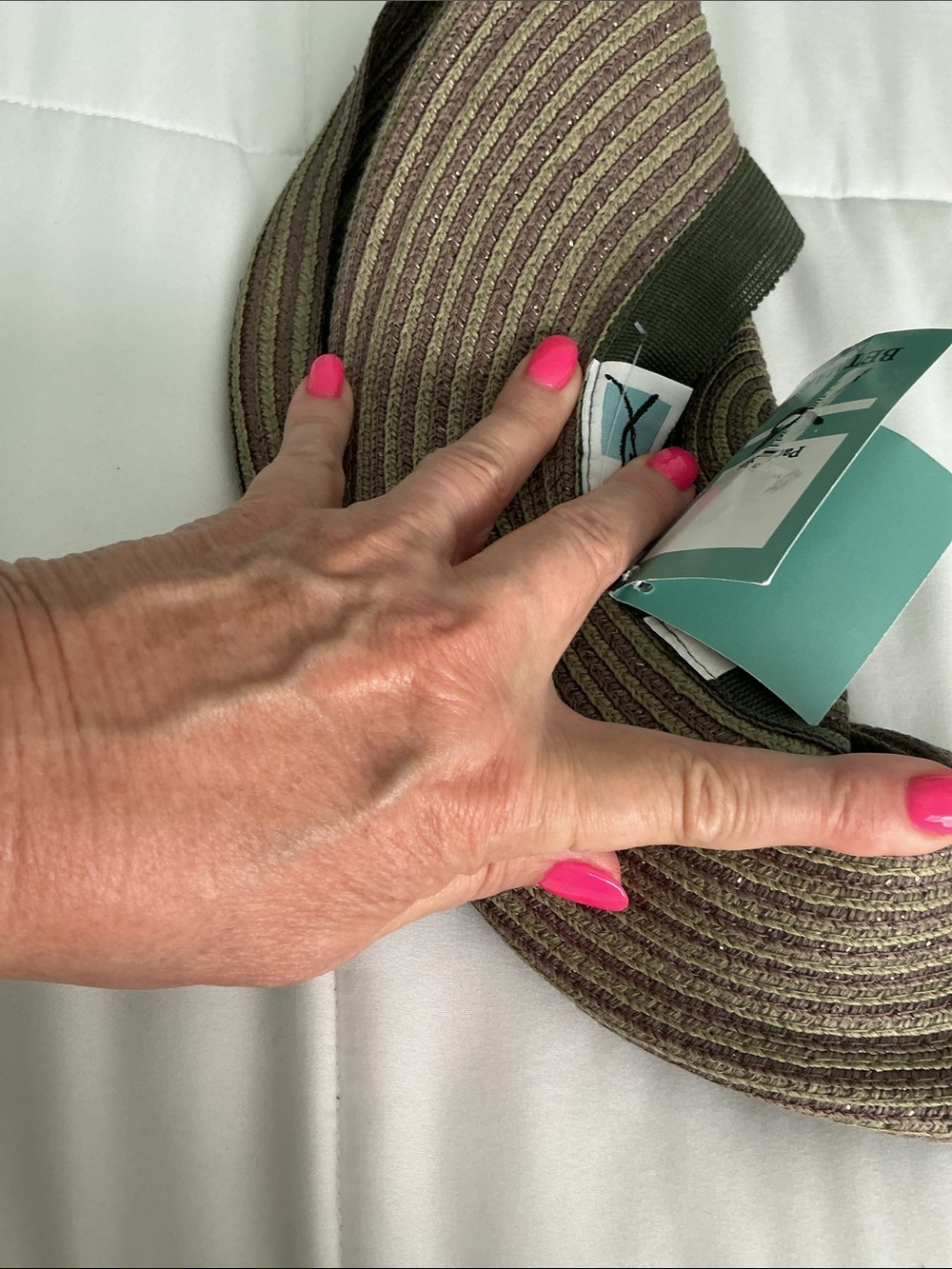Betmar New York - Woman’s Woven Packable Sun Hat in Olive/Brown - Picture 6 of 12